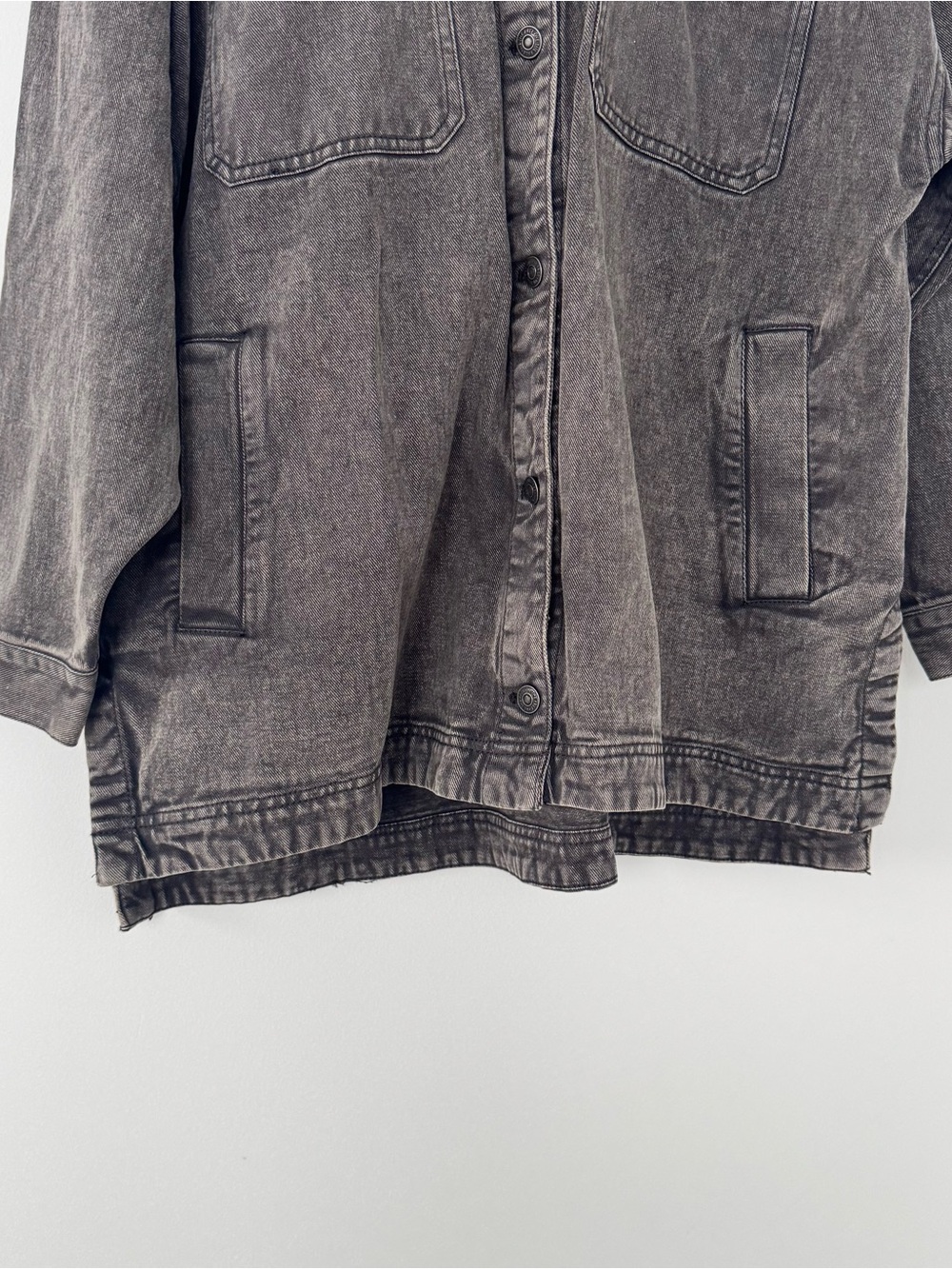 Free People We The Free Madison City Denim Jacket M Oversize Washed Black Grunge - Picture 5 of 13